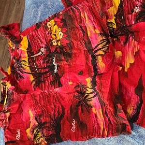 Hawaii themed.4T. Never worn. Two pieces outfit